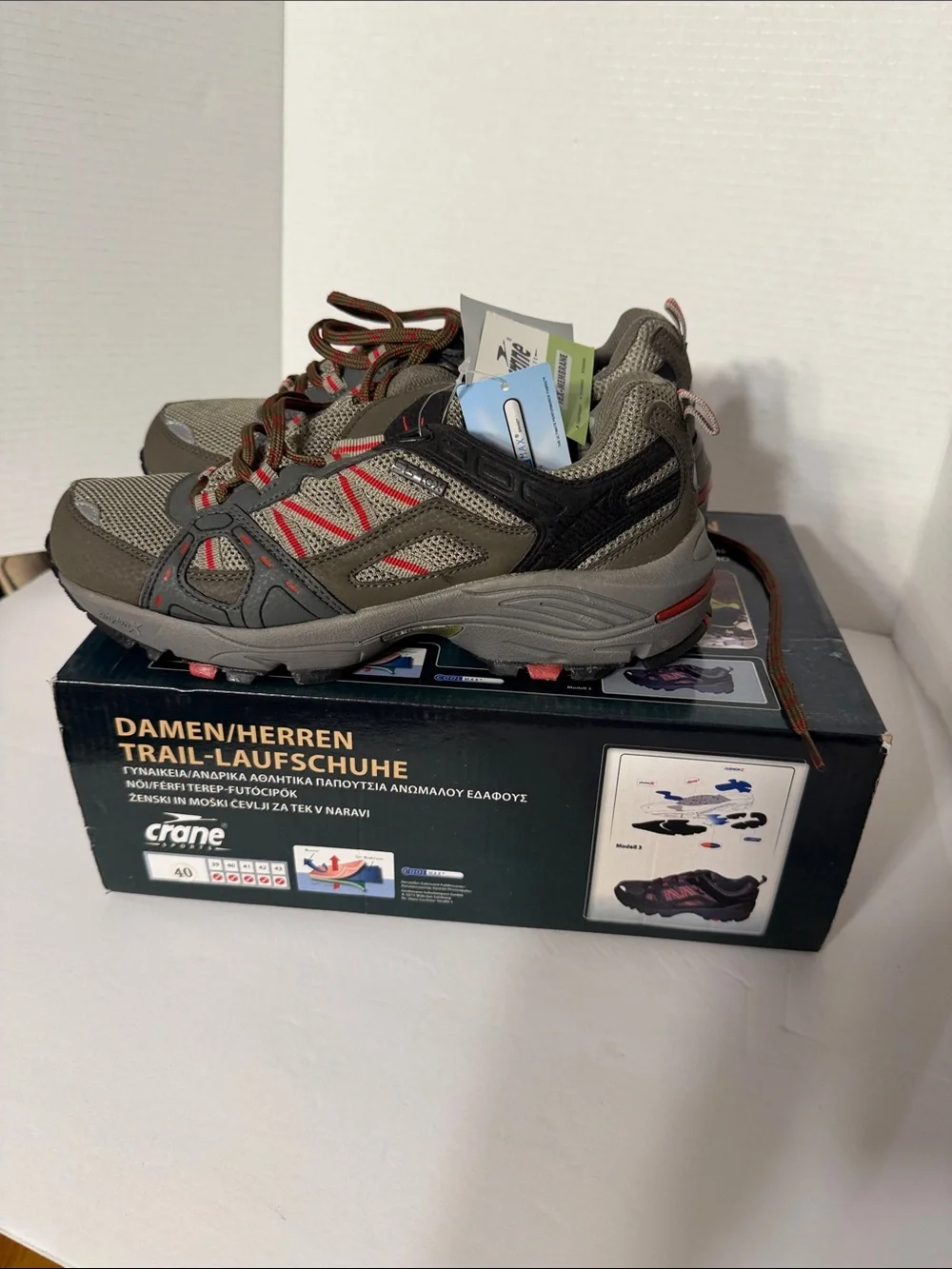 Crane Men's Olive Trail Running Shoes with Red Accents